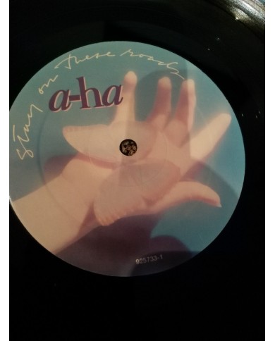 A-HA STAY ON THESE ROADS LP Vinilo 12" VG/VG Spain Ed First Press 1988 WARNER Am A-HA STAY ON THESE ROADS LP Vinilo 12" VG/VG Spain Ed First Press 1988 WARNER Am