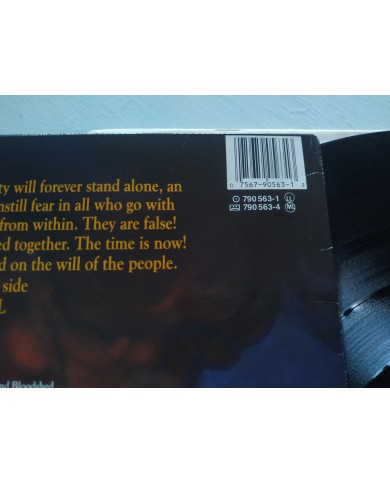 Manowar Fighting The World 790563-1 1987 First Press LP Vinilo 12" VG/VG Mg Am