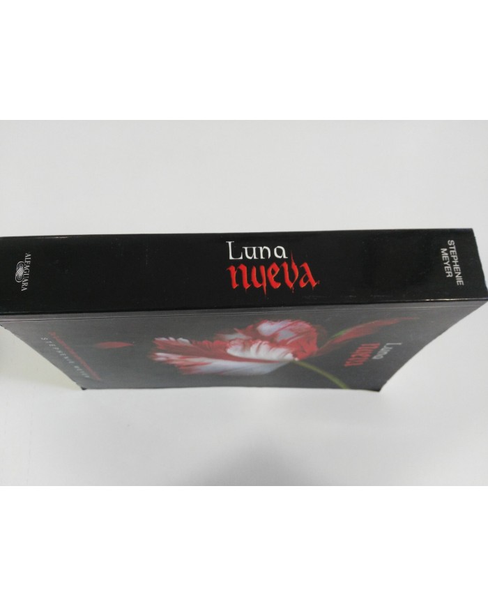 LUNA NUEVA TWILIGHT Stephenie Meyer LIBRO ALFAGUARA TAPA BLANDA 574 PAGS