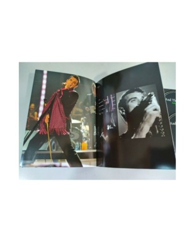 Robbie Williams Live And Through It All 1997-2006 - DVD Booklet Region 2 Am