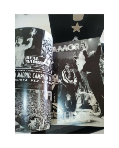 Real Madrid Realvolution Pack Deluxe Caja grande - 2 x DVD + Libro + Pins - 3T