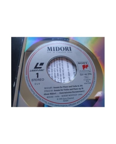 Midori Live At Carnagie Hall Mozart Strauss Beethoven 1991 - LASERDISC LD - 2T Midori Live At Carnagie Hall Mozart Strauss Beethoven 1991 - LASERDISC LD - 2T